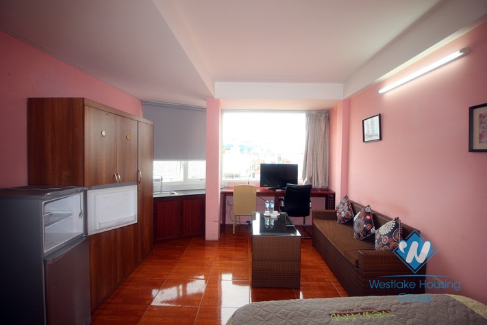 Budget studio for rent in Tran Duy Hung street 